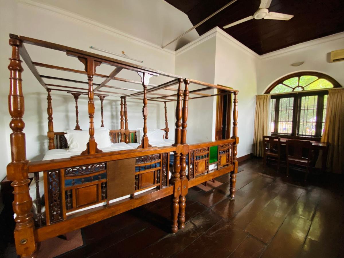Ballard Bungallow Kochi Bagian luar foto