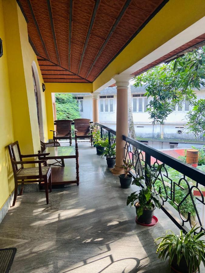 Ballard Bungallow Kochi Bagian luar foto